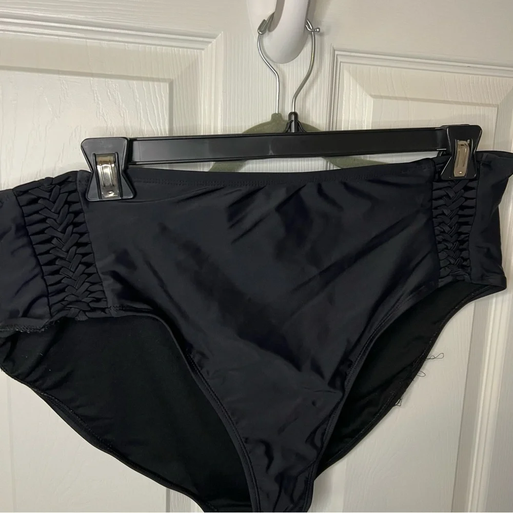 Catalina Black Swim Bottoms 2X - Picture 3 of 6